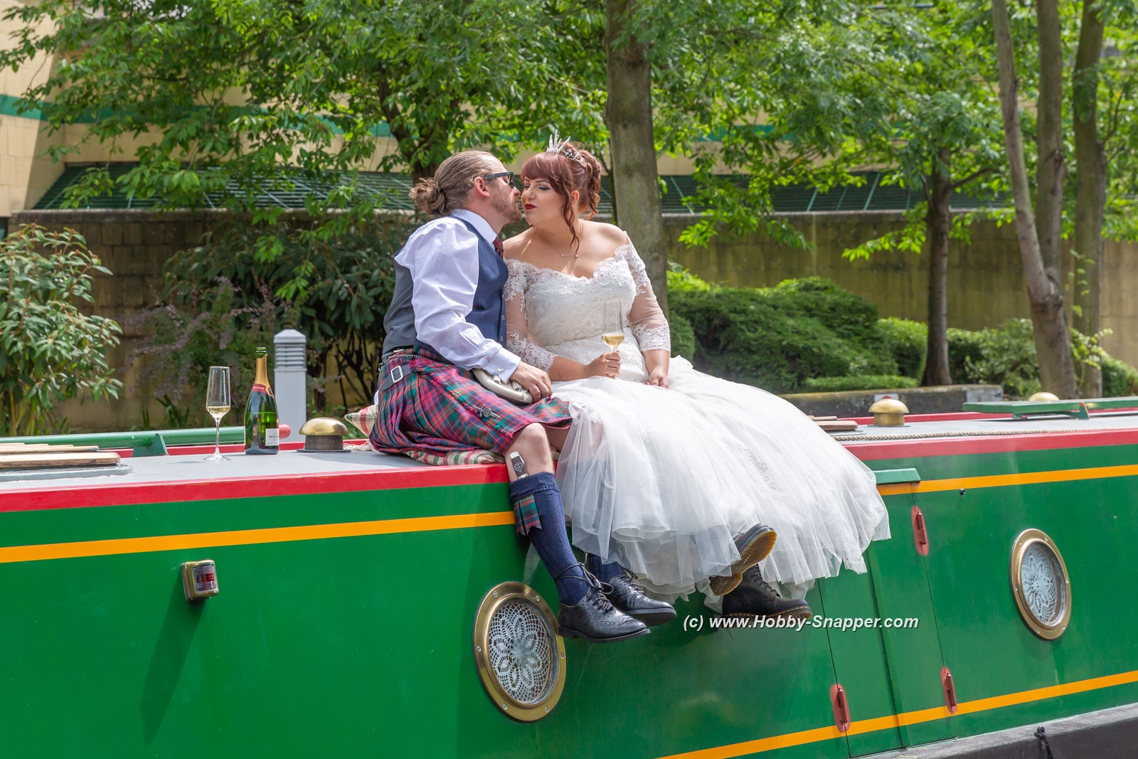 Photo Image Of: A wedding on the canal