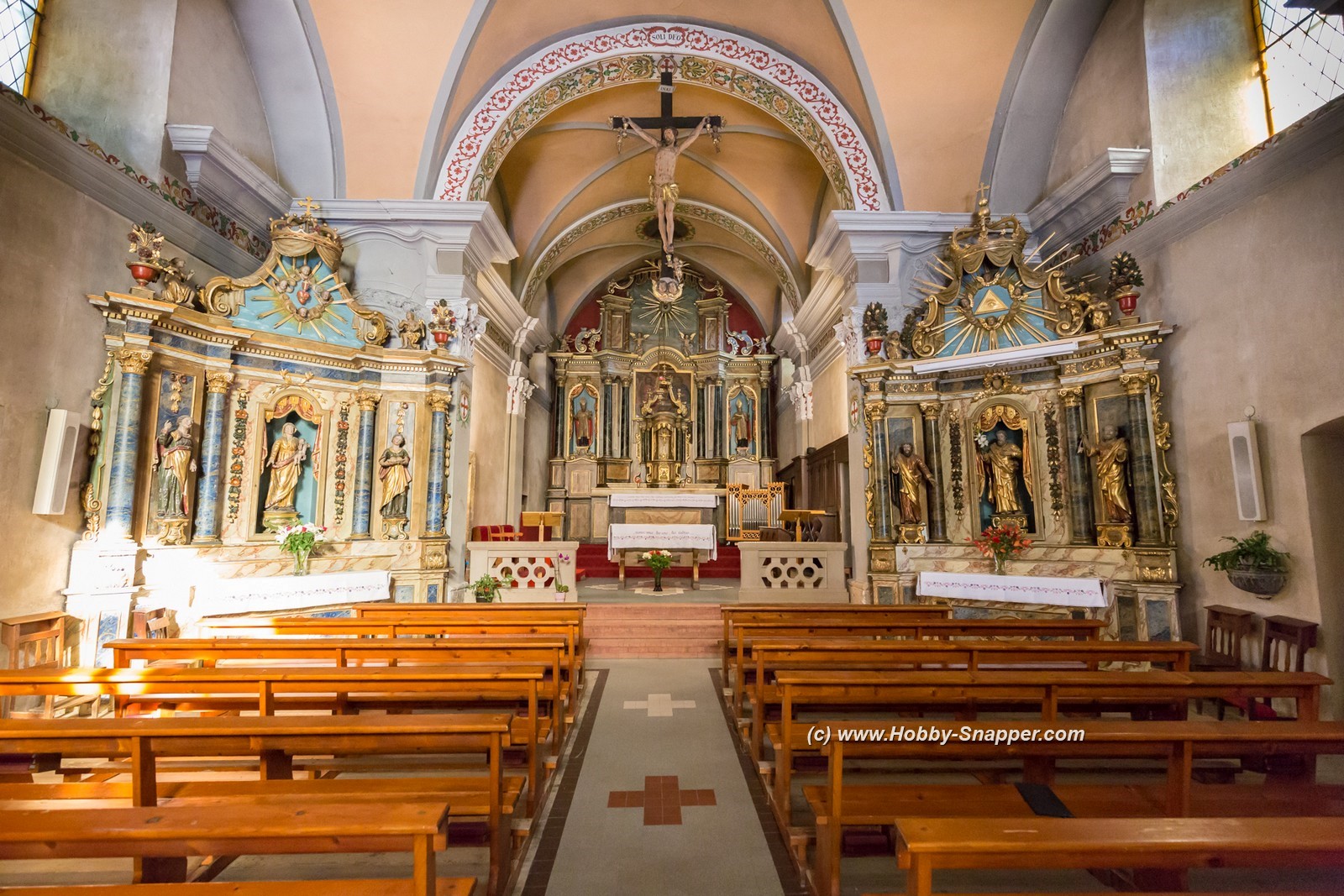 Photo Image Of: Inside Les Contaimes Chapel