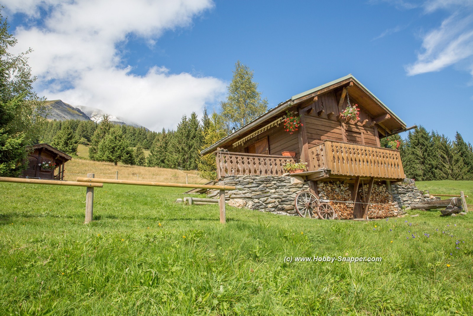 Photo Image Of: A little chalet