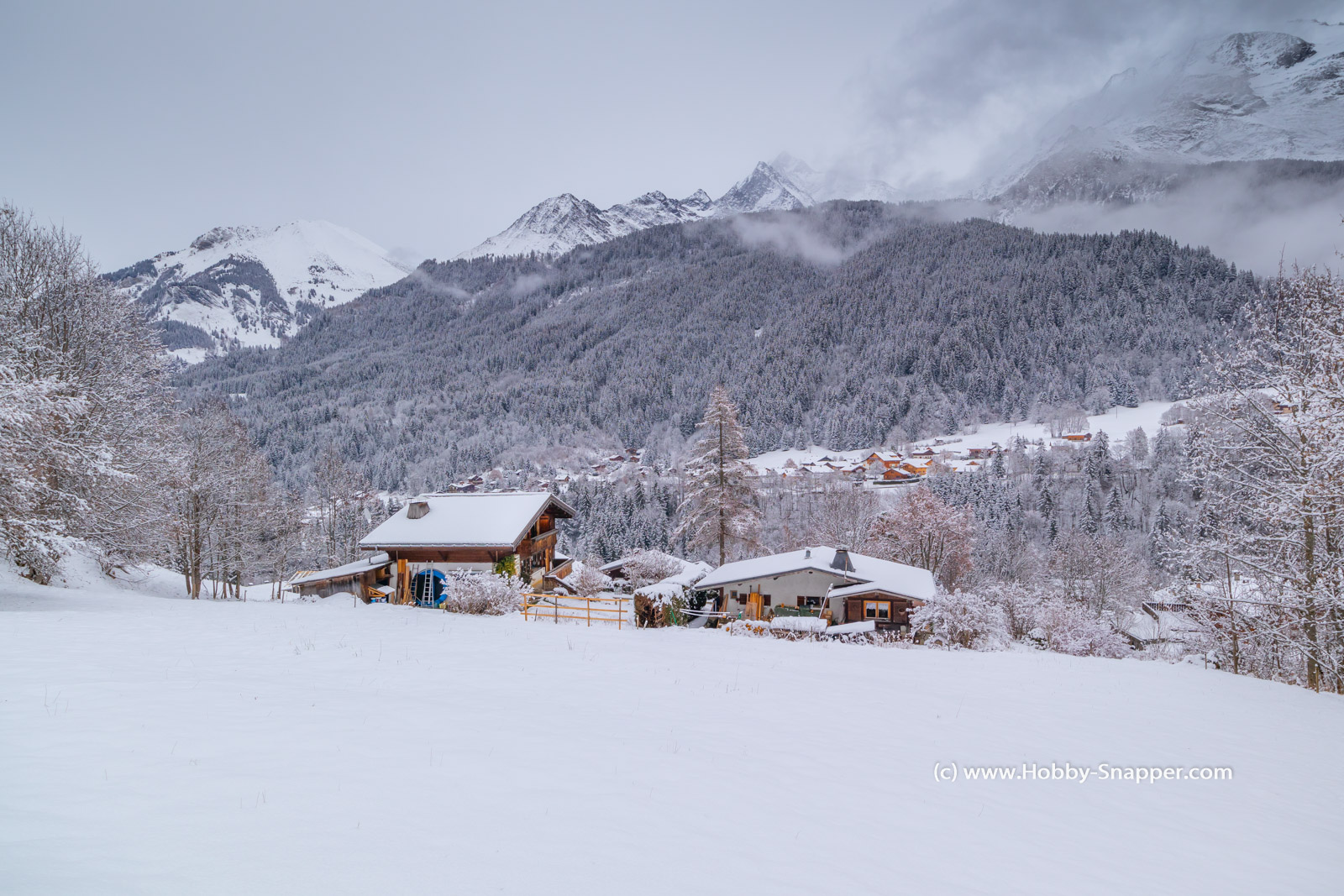 Photo Image Of: A snowy Le Cugnonnet