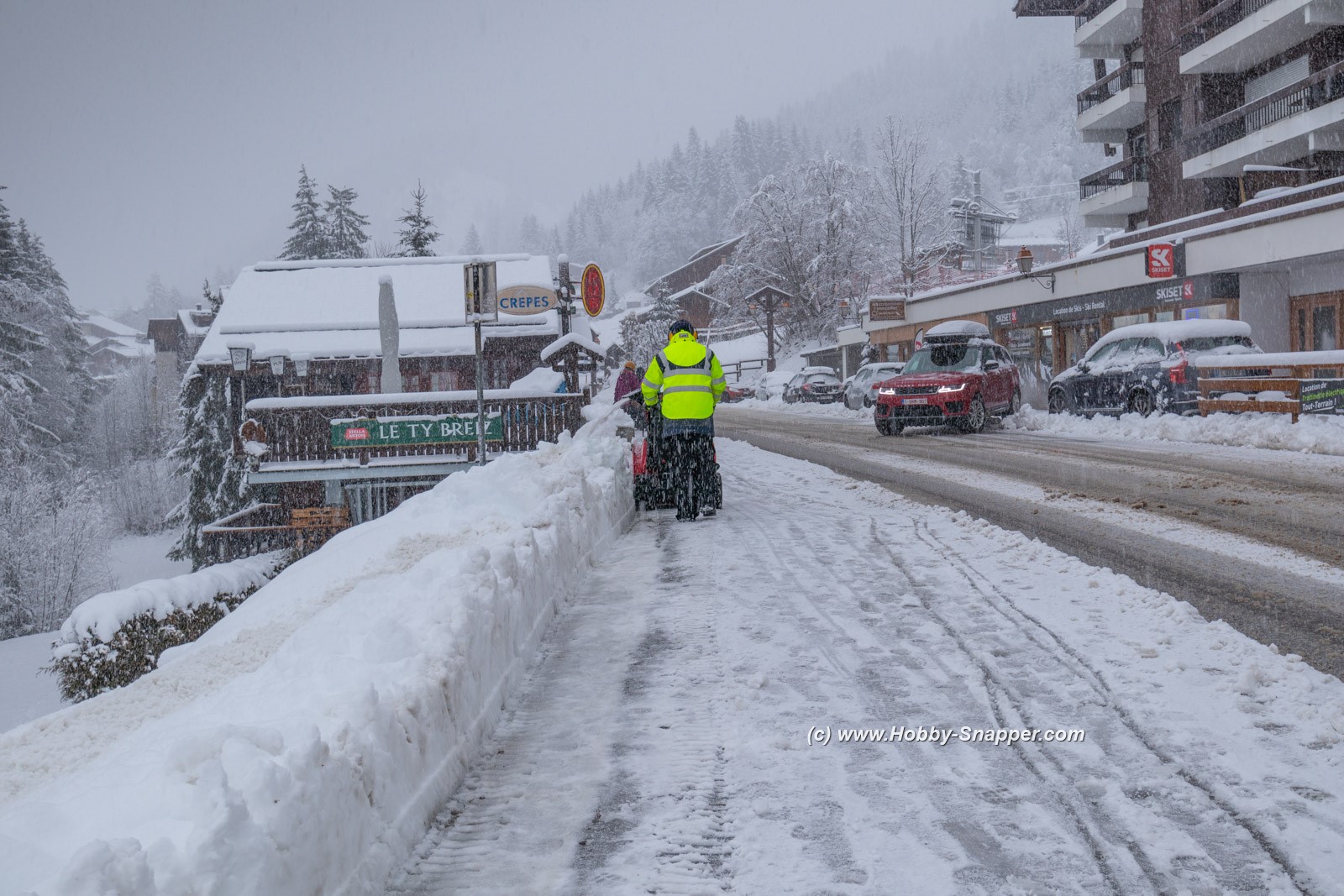 Photo Image Of: Clearing the pavements