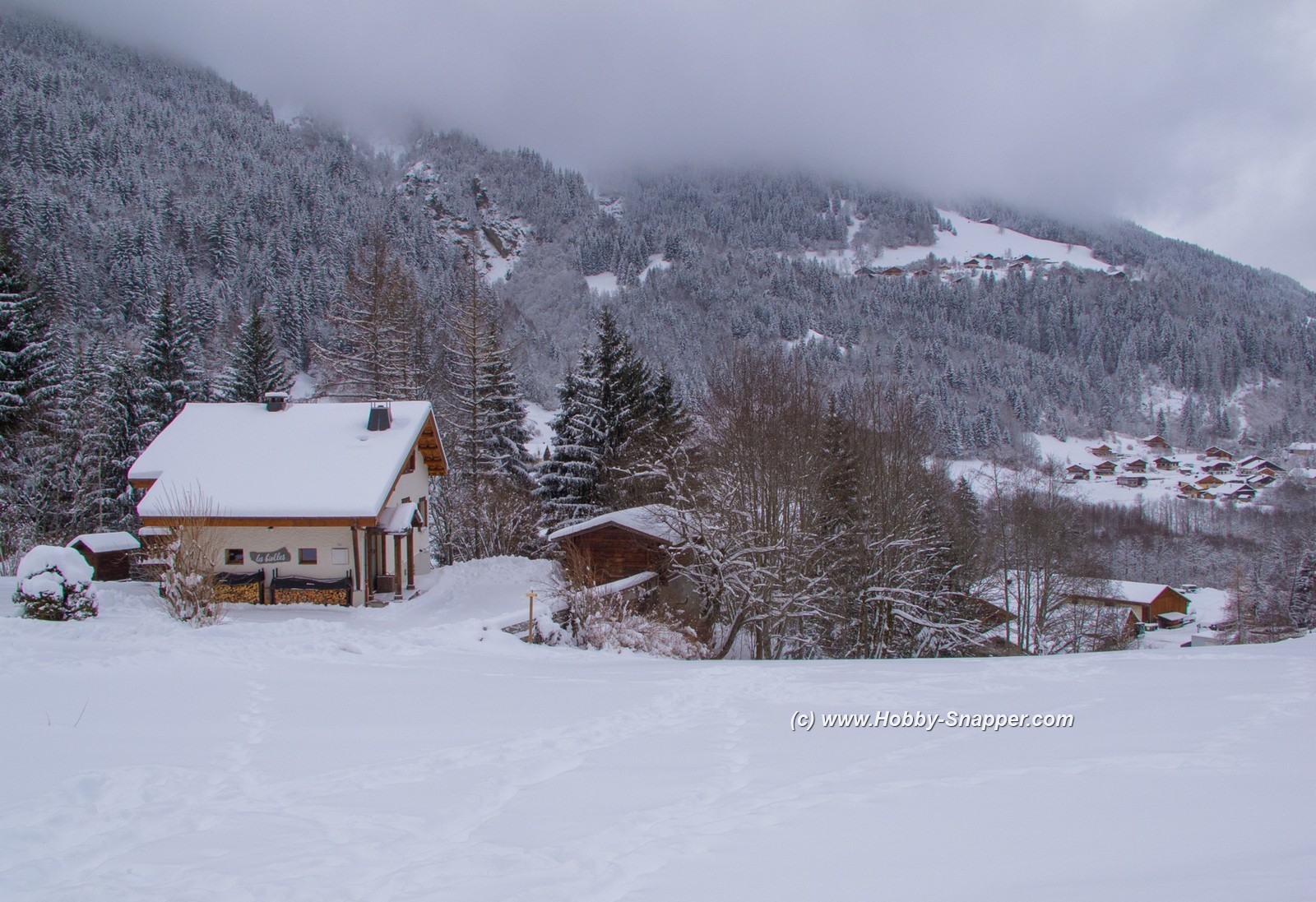 Photo Image Of: Low snow clouds