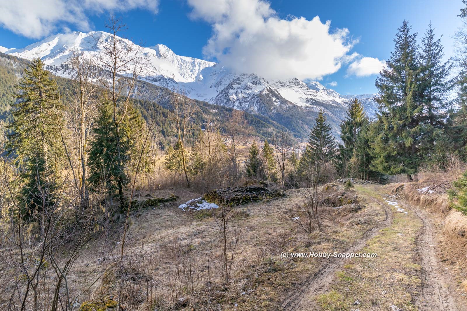 Photo Image Of: Walking in the mountains