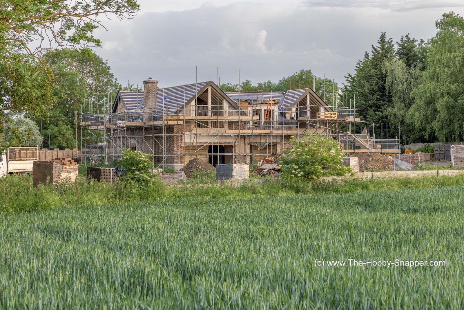 New build five bedroom house