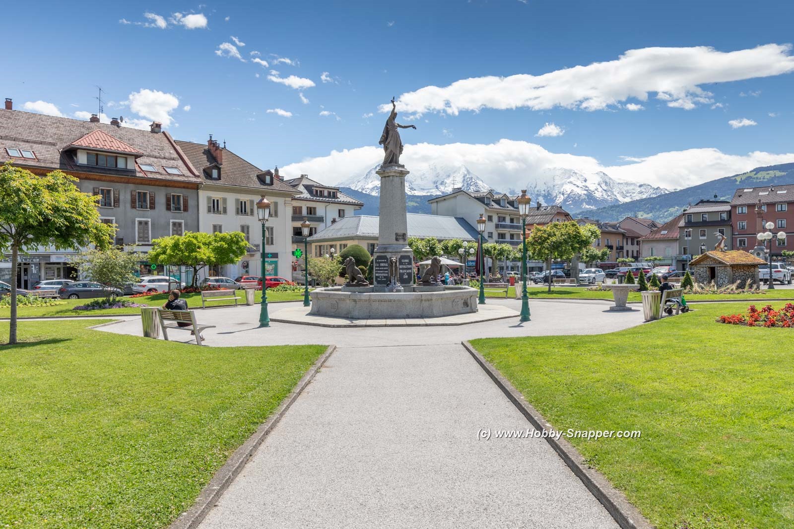 Photo Image Of: The town centre Gardens