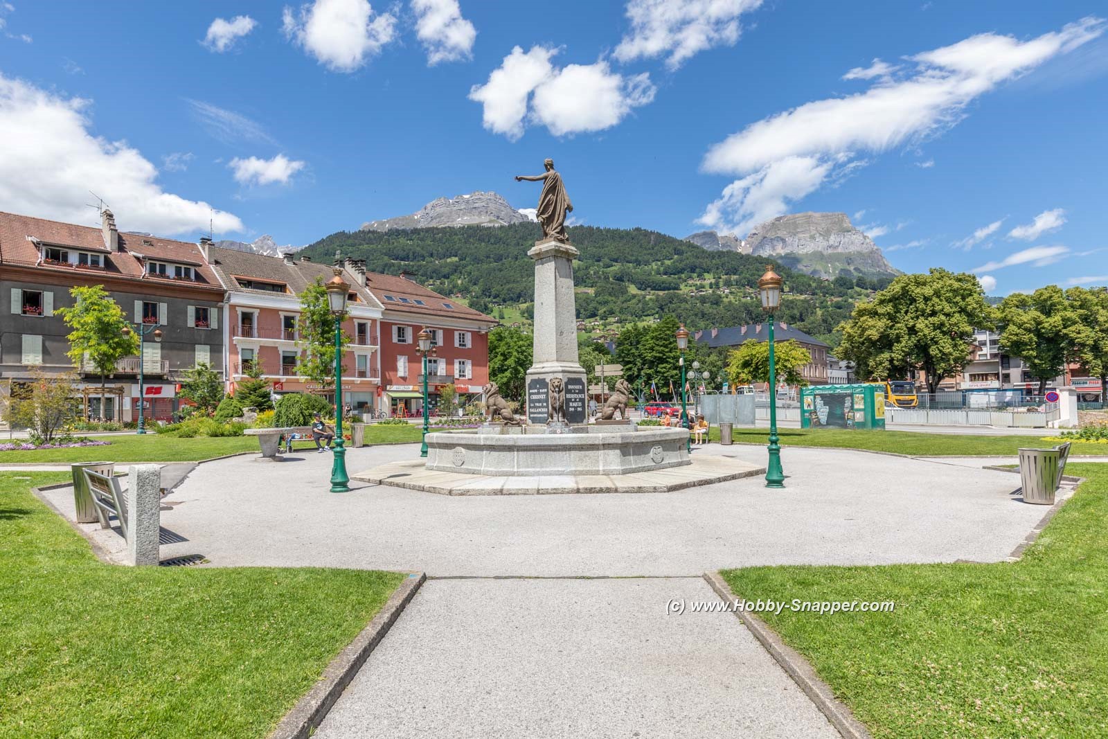 Photo Image Of: The town centre Gardens