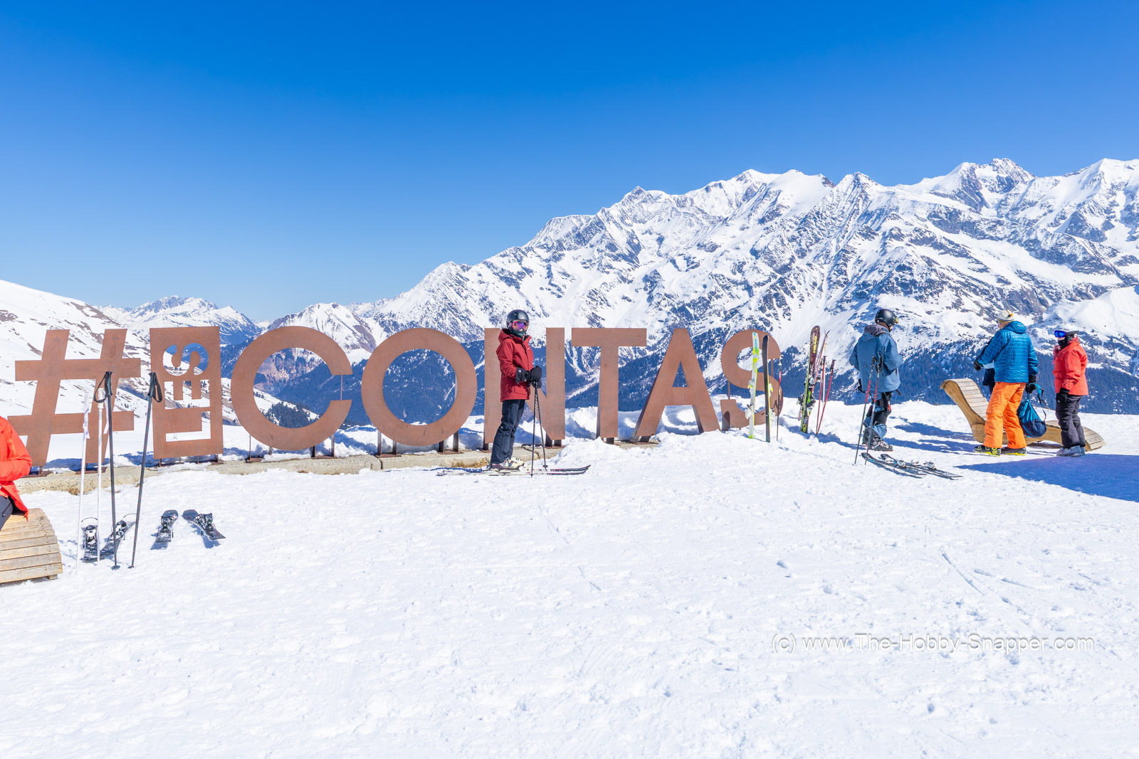 The Les Contas sign at the top of the pistes