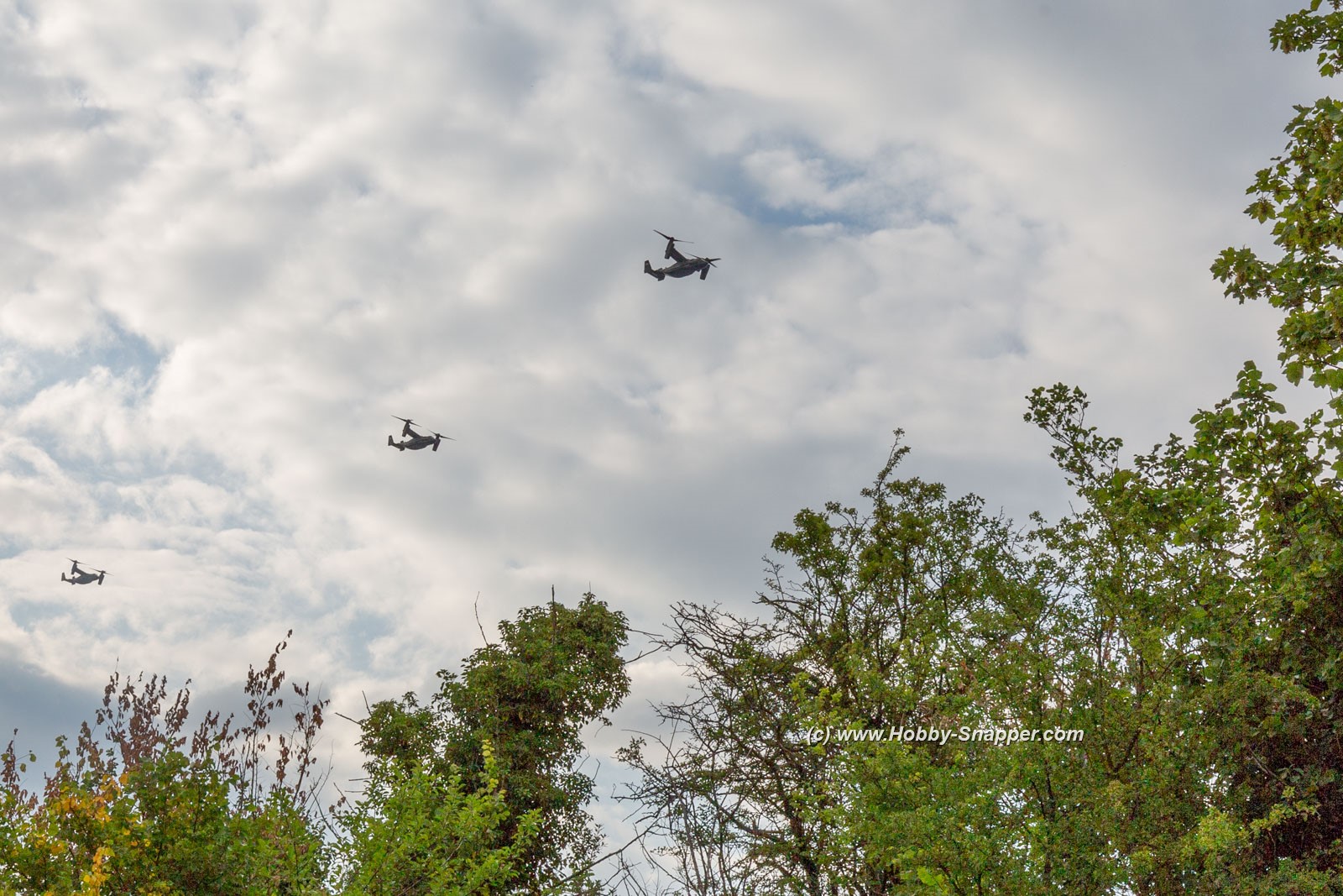 Photo Image Of: Trump flying over London