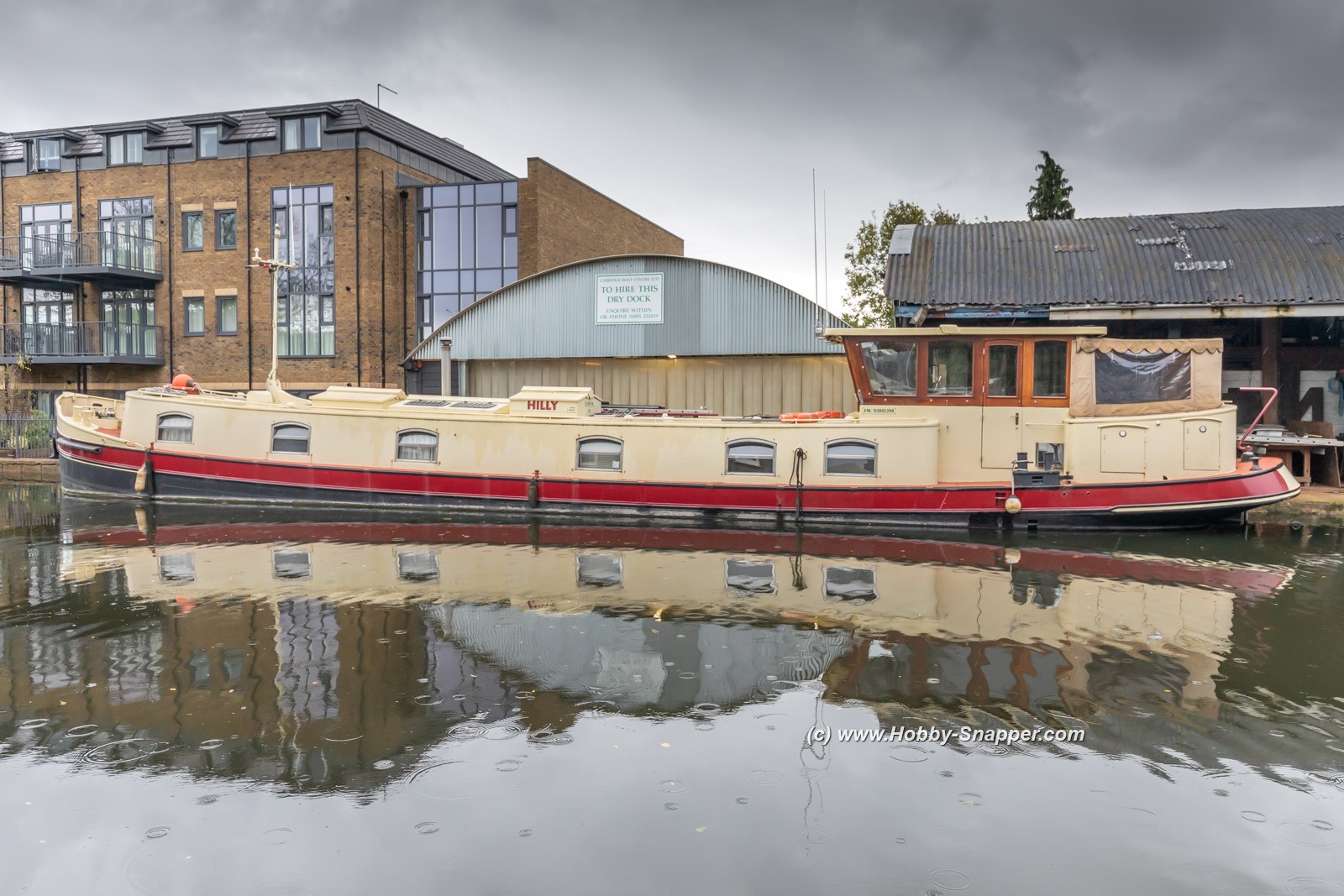 Photo Image Of: Nice boat - Hilly
